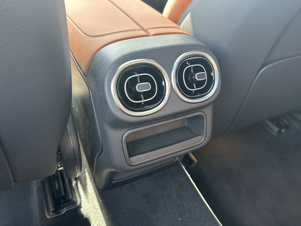 New 2026 Mercedes-Benz GLC 300 4MATIC image 26