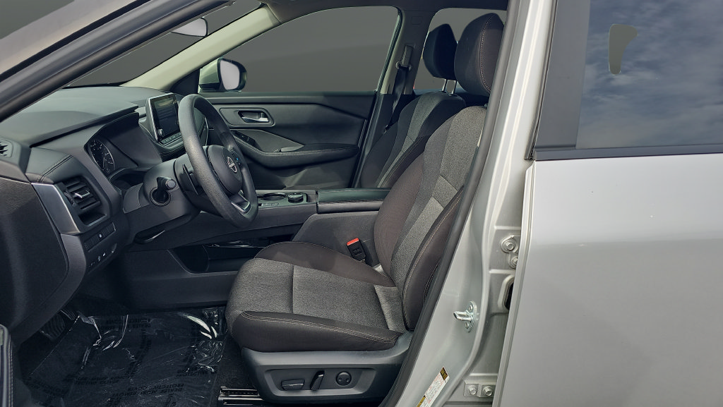 Certified 2024 Nissan Rogue SV AWD/4WD image 9