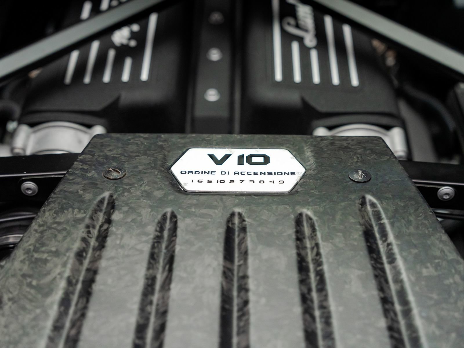 Used 2015 Lamborghini Huracan LP 610-4 image 44