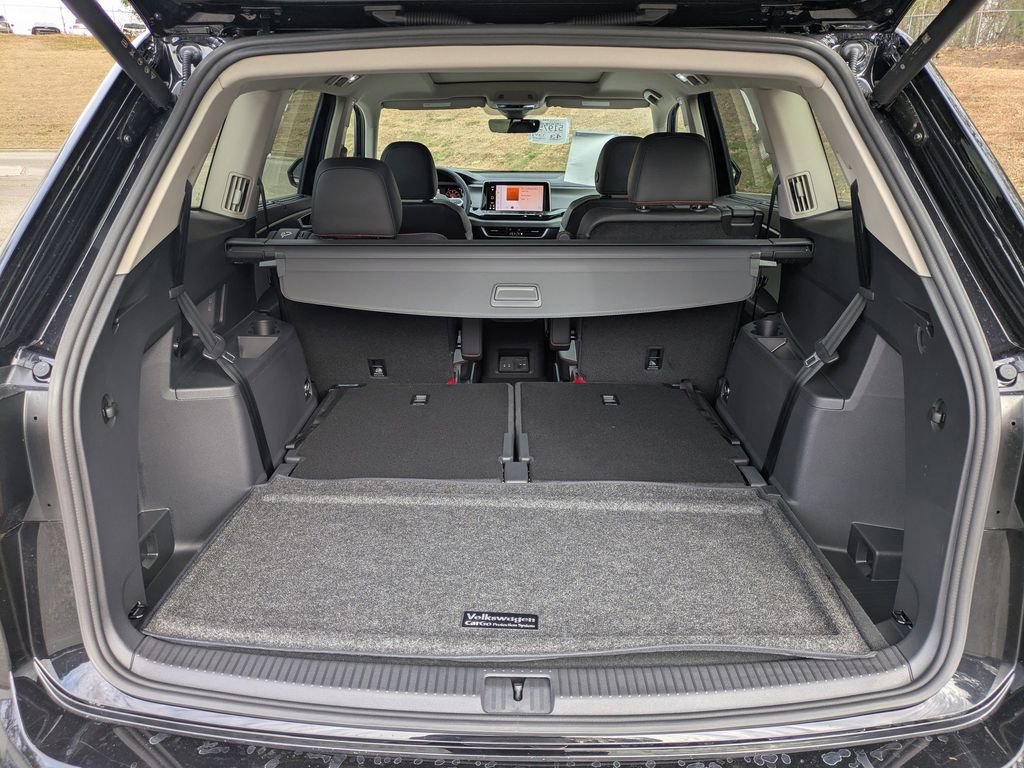 New 2026 Volkswagen Atlas Peak Edition image 13