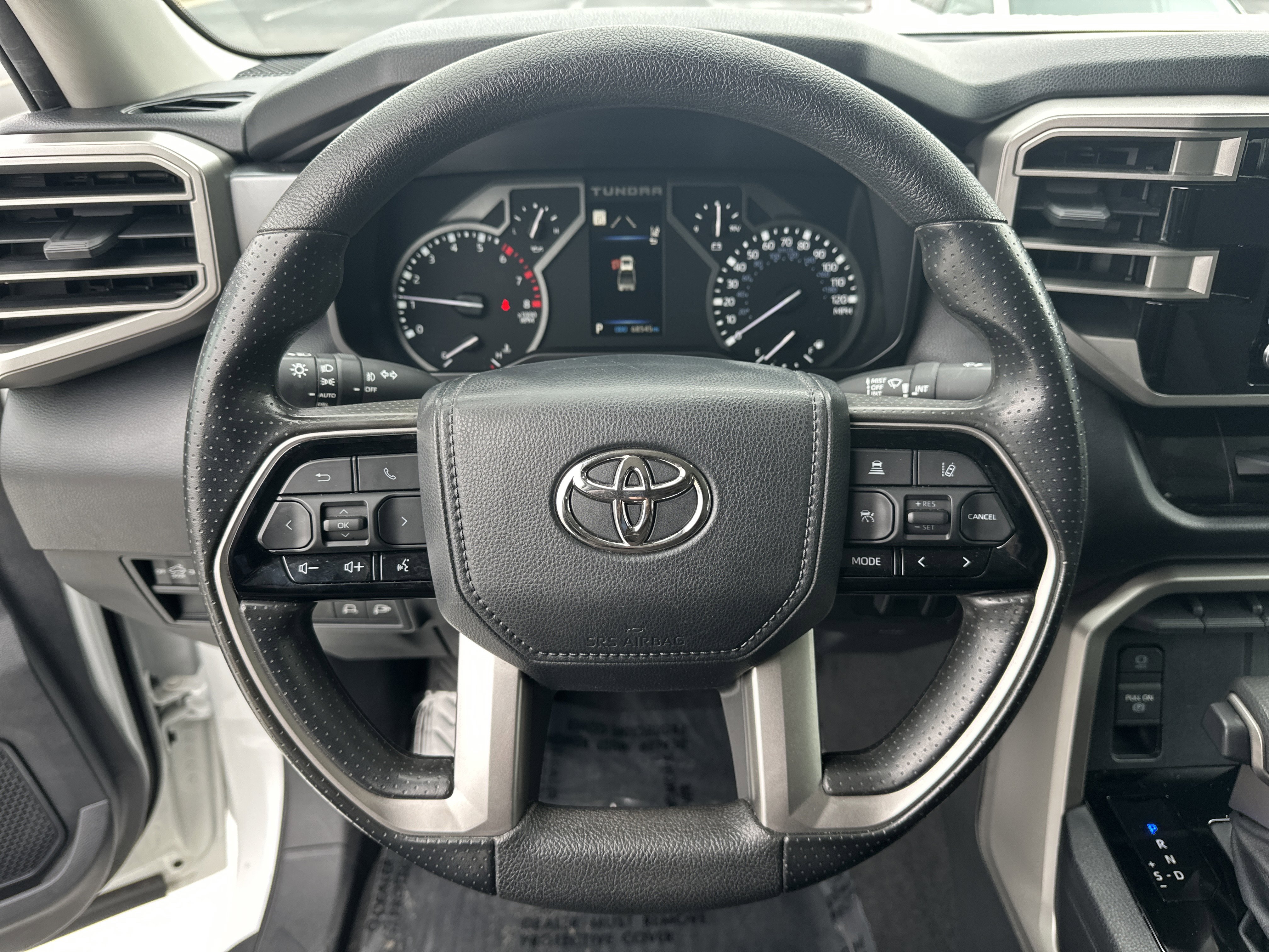 Used 2022 Toyota Tundra SR5 w/ SR5 Convenience Package image 18