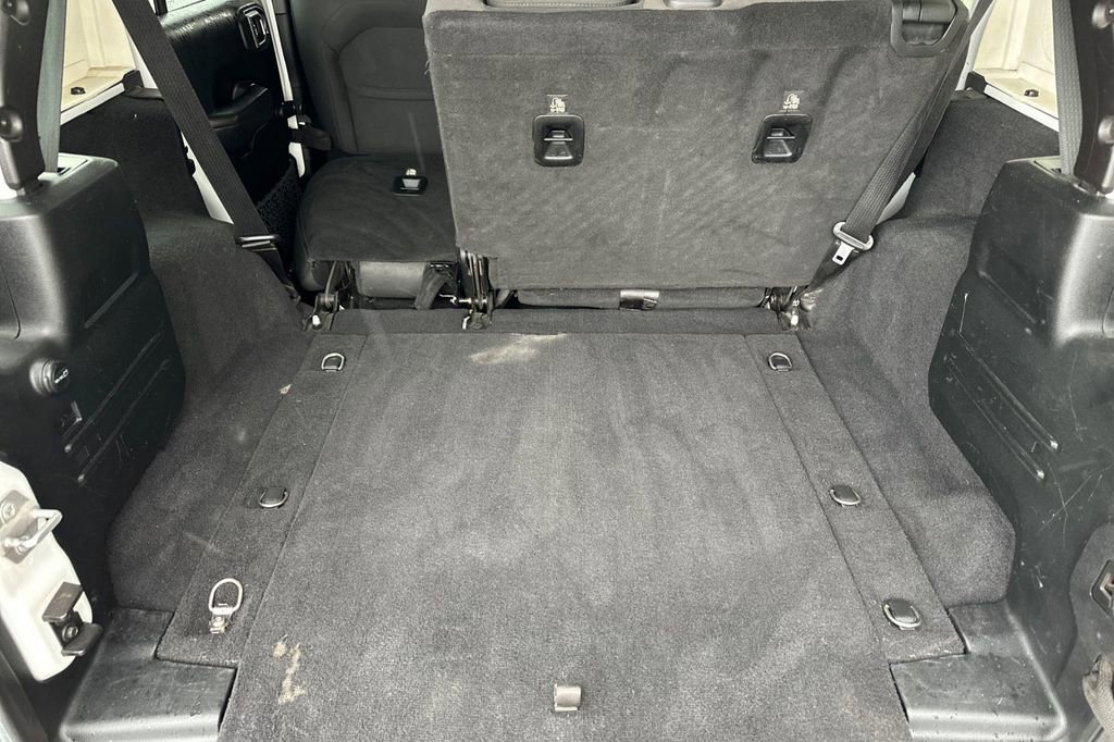 Used 2018 Jeep Wrangler Unlimited Sport AWD/4WD image 14