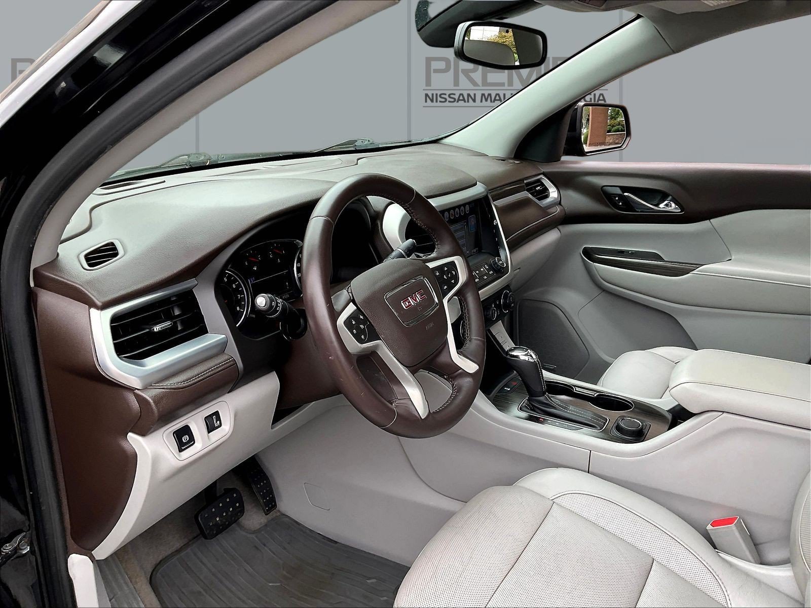 Used 2018 GMC Acadia SLT AWD/4WD image 19