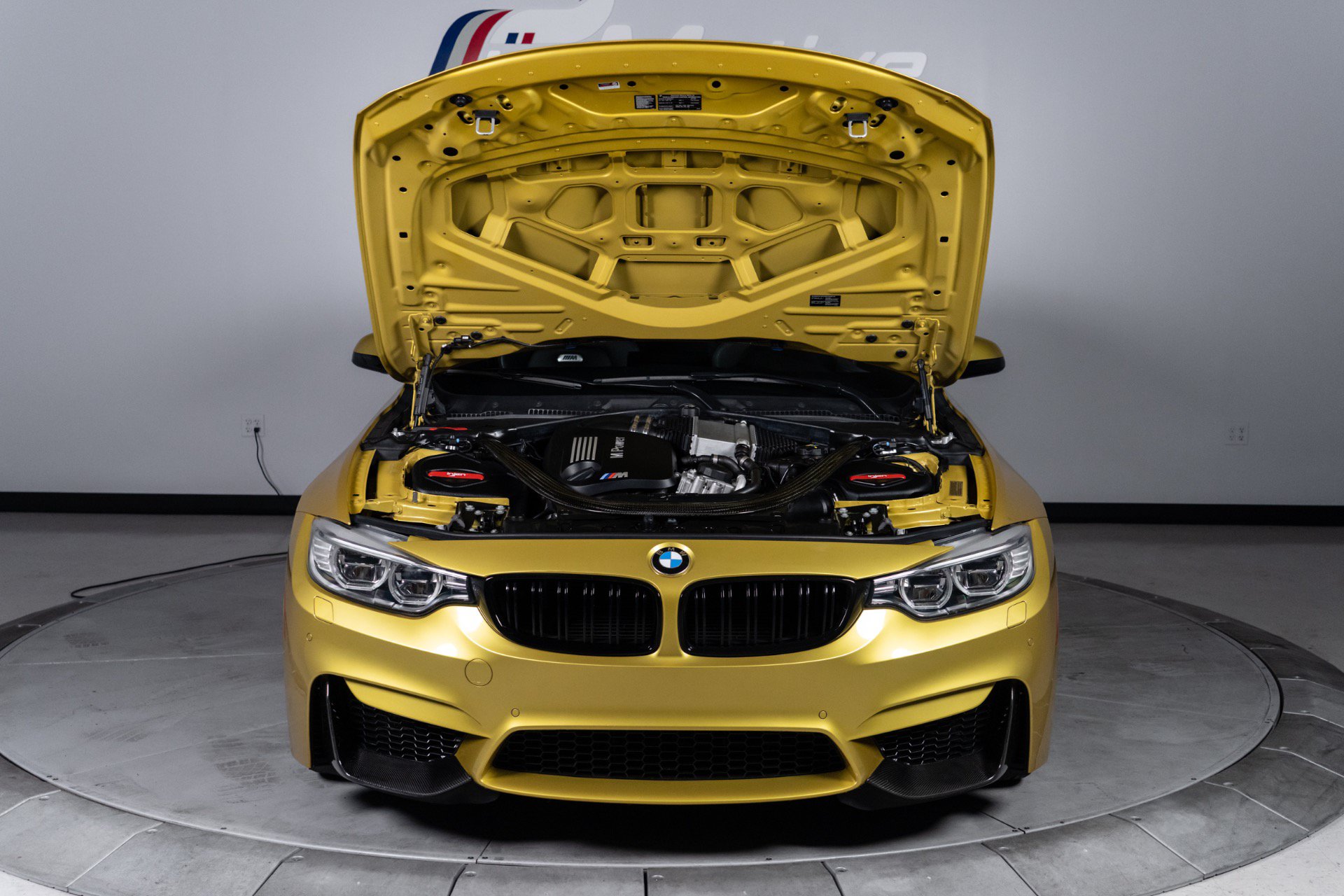 Used 2015 BMW M4 Coupe RWD image 46