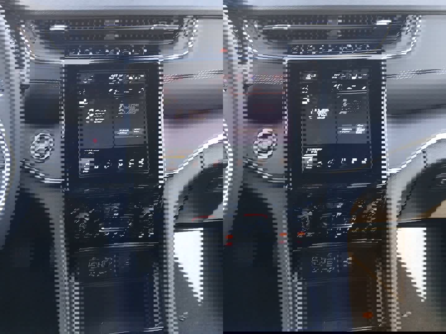 New 2025 Jeep Grand Cherokee Laredo X w/ Luxury Tech Group I image 34