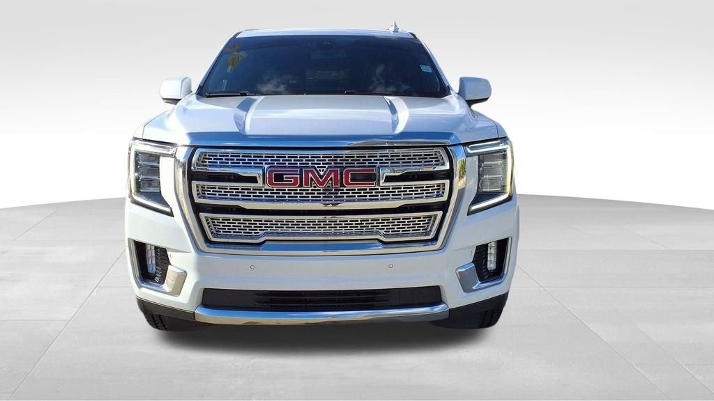 Used 2021 GMC Yukon XL SLT image 2