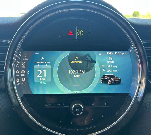 Used 2022 MINI Cooper 4-Door Hardtop image 17