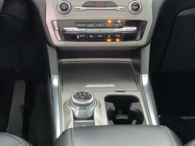 Certified 2022 Ford Explorer XLT w/ Equipment Group 202A RWD image 18
