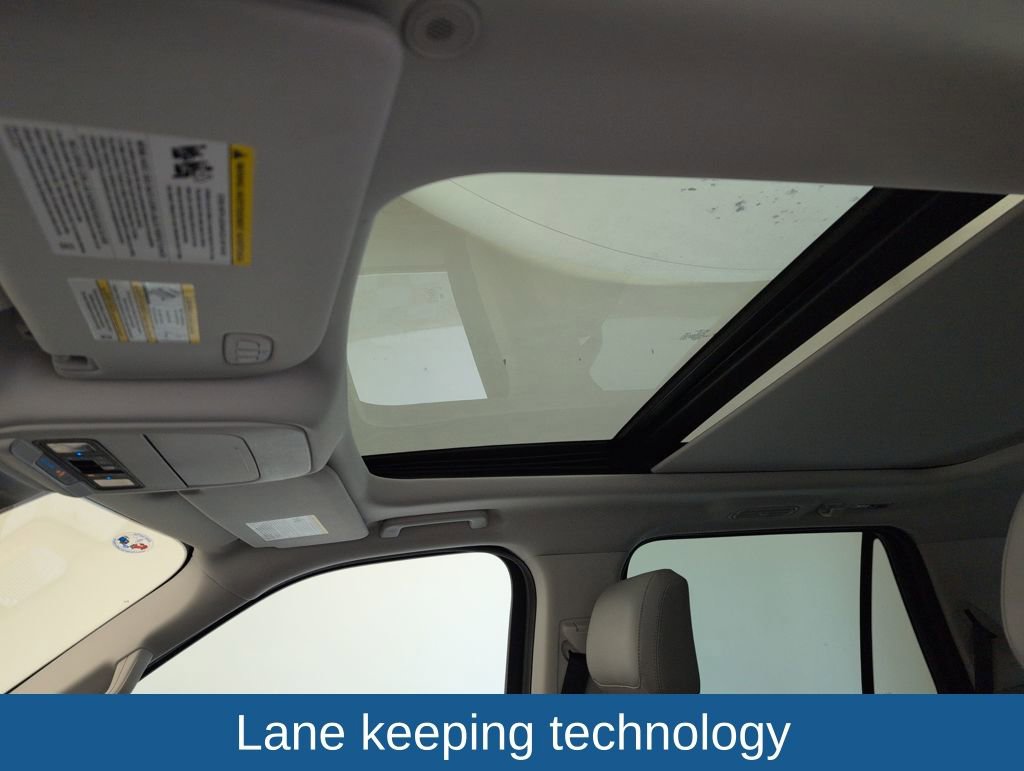 Certified 2025 Ford Expedition Active image 10