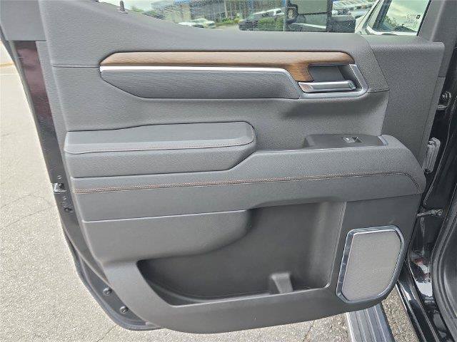 Used 2026 Chevrolet Silverado 1500 High Country w/ High Country Premium Package AWD/4WD image 13