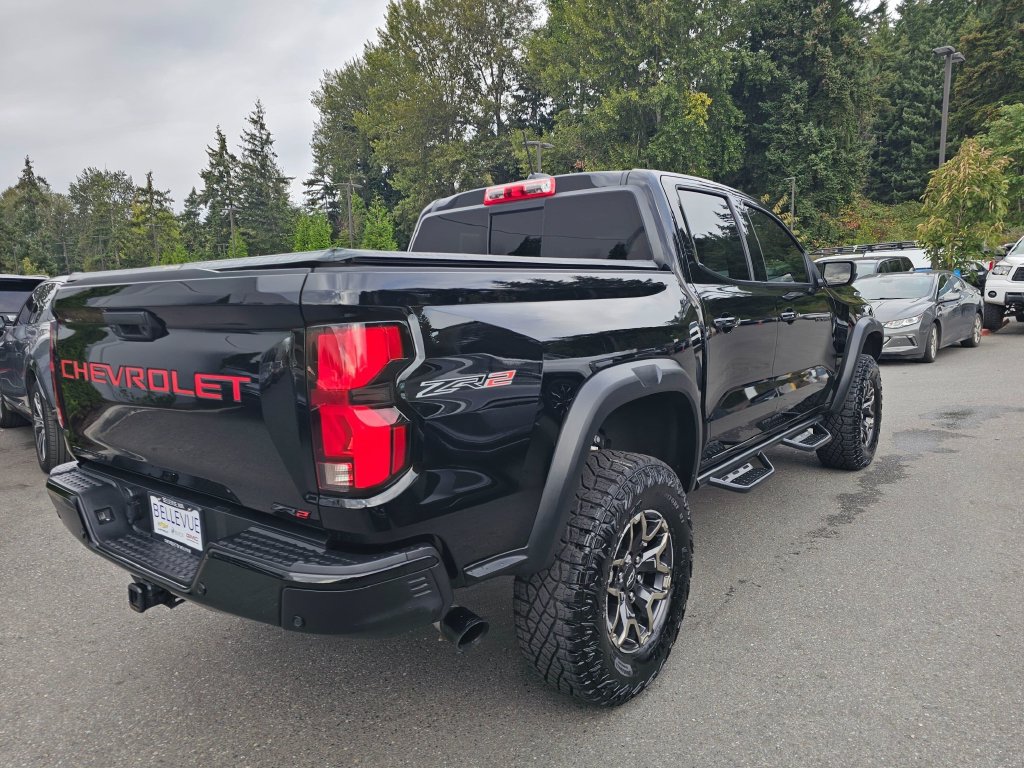 Used 2024 Chevrolet Colorado ZR2 w/ ZR2 Convenience Package III AWD/4WD image 7