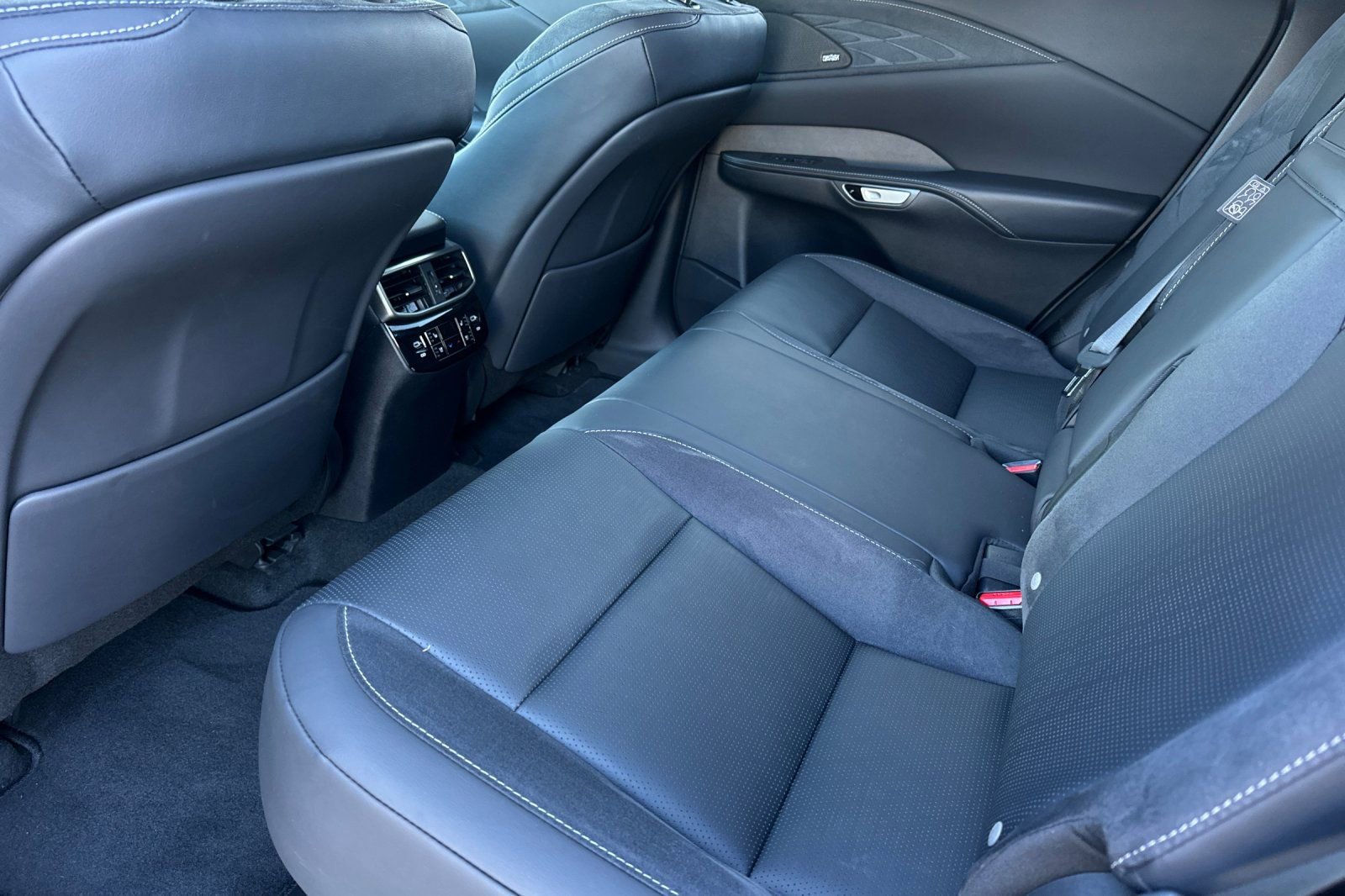 Used 2024 Lexus RX 350 AWD w/ Convenience Package image 12