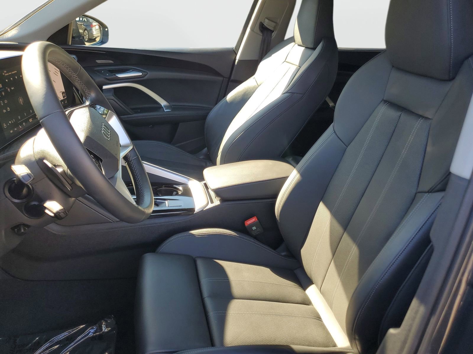 Used 2025 Audi Q5 Premium Plus w/ Premium Plus image 19