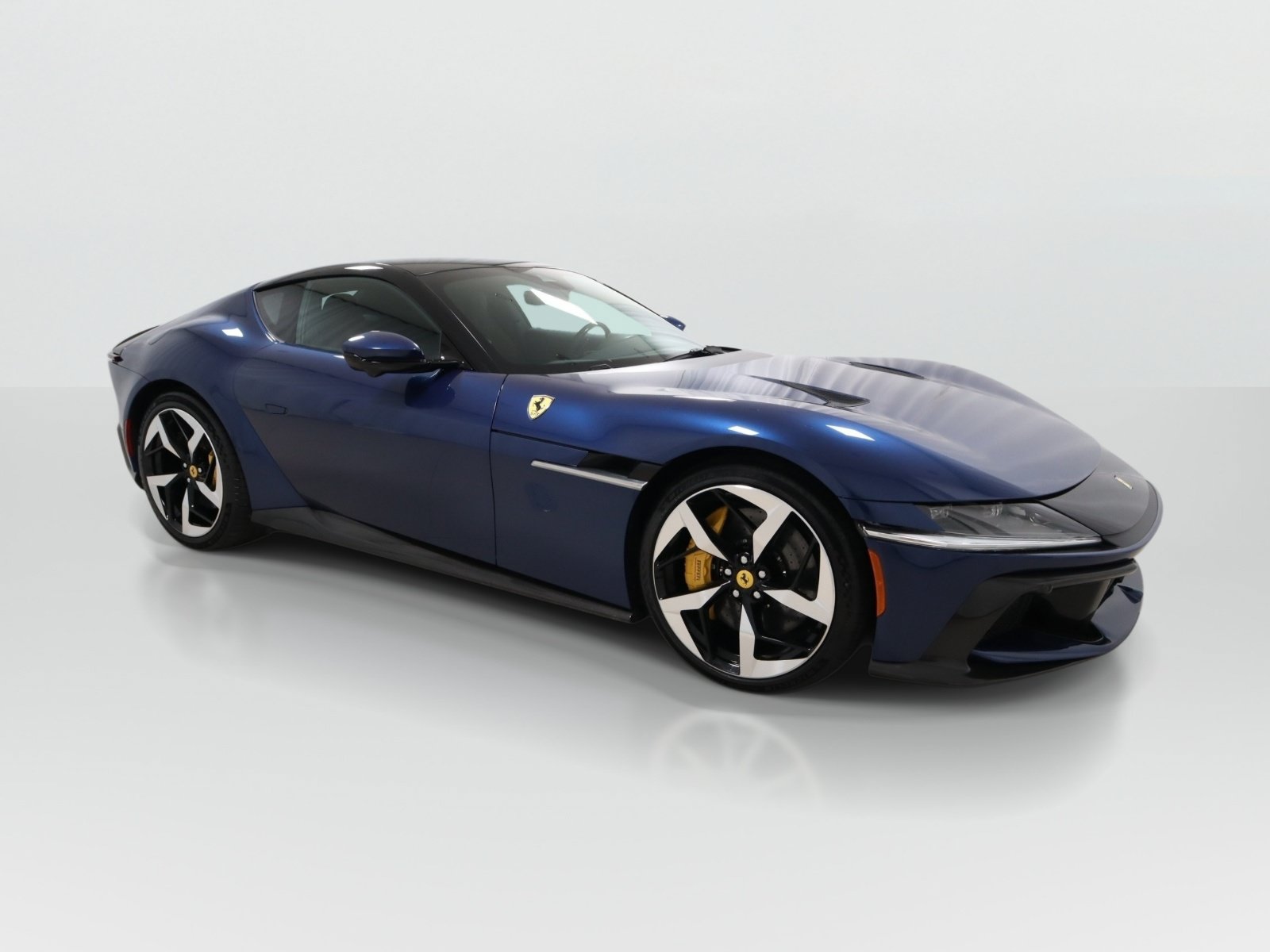Used 2025 Ferrari 12Cilindri RWD image 34