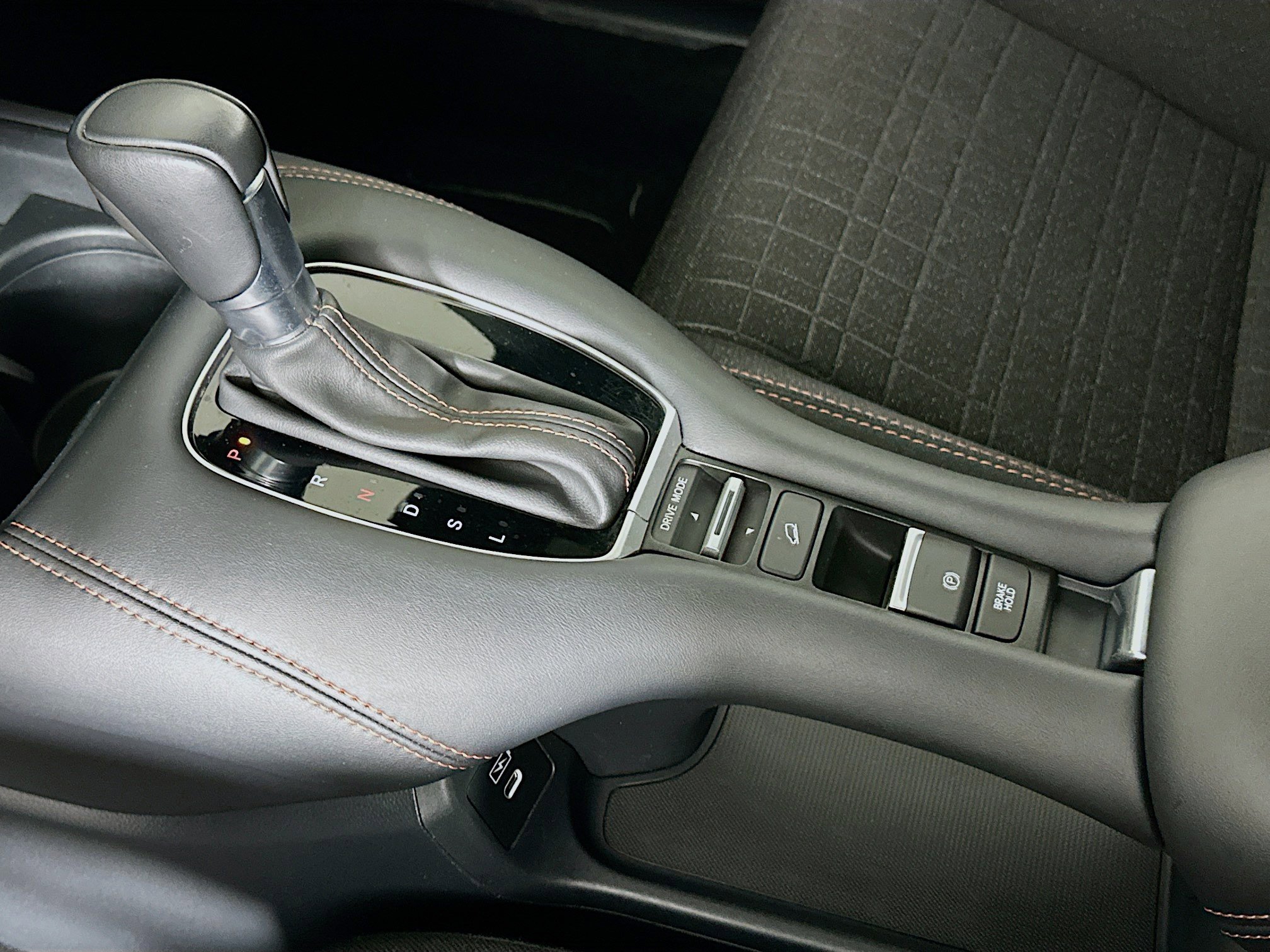 Used 2025 Honda HR-V Sport image 24