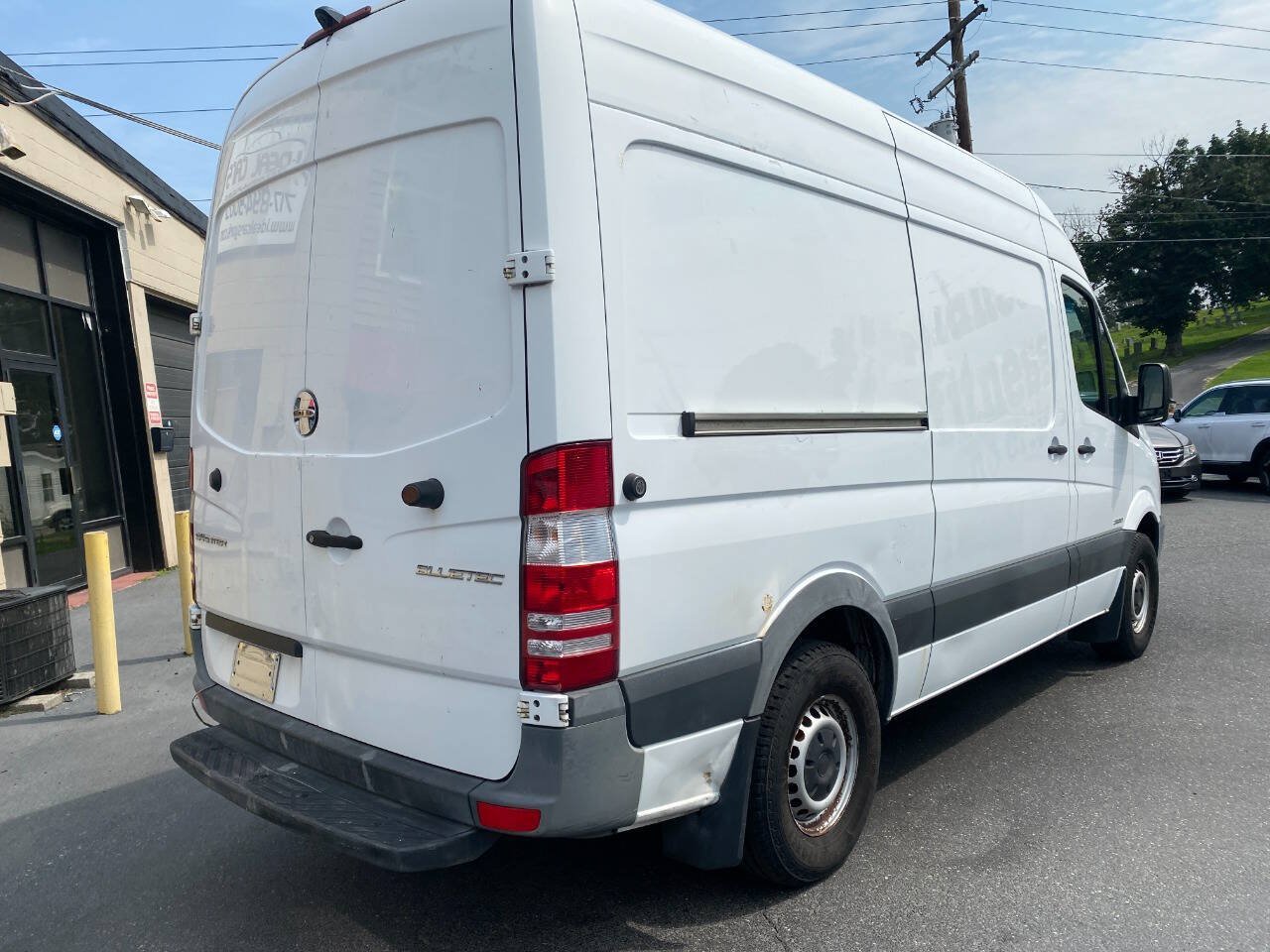 Used 2014 Freightliner Sprinter 2500 RWD image 3