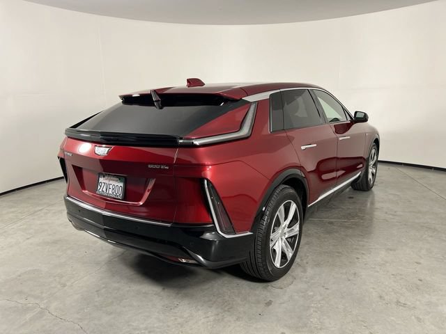 Used 2024 Cadillac Lyriq Tech AWD/4WD image 8