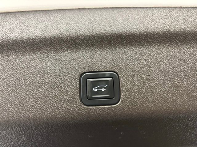 Used 2021 Chevrolet Tahoe LT w/ LT Signature Package image 42