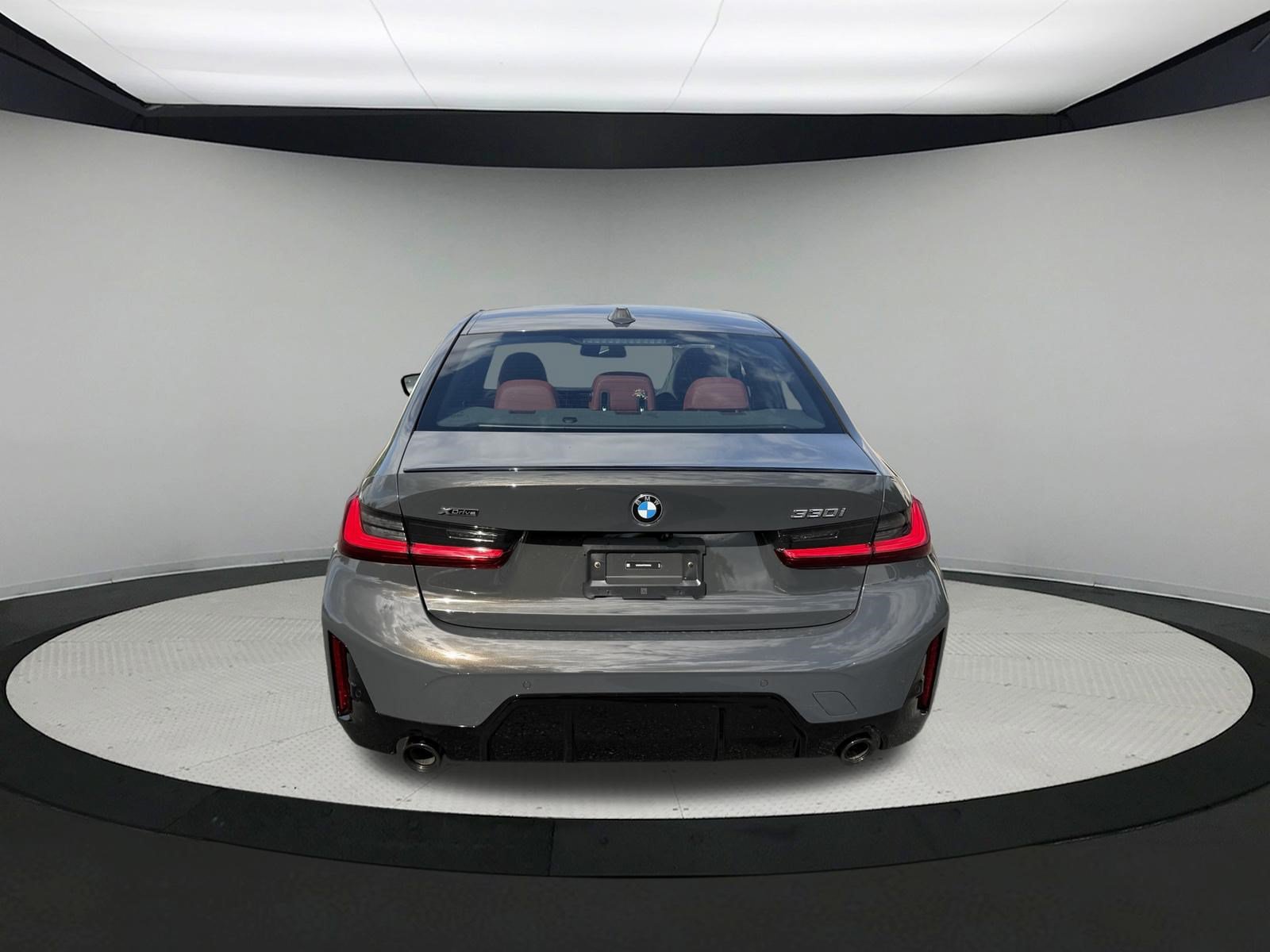 Used 2026 BMW 330i xDrive Sedan w/ M Sport Package AWD/4WD image 5