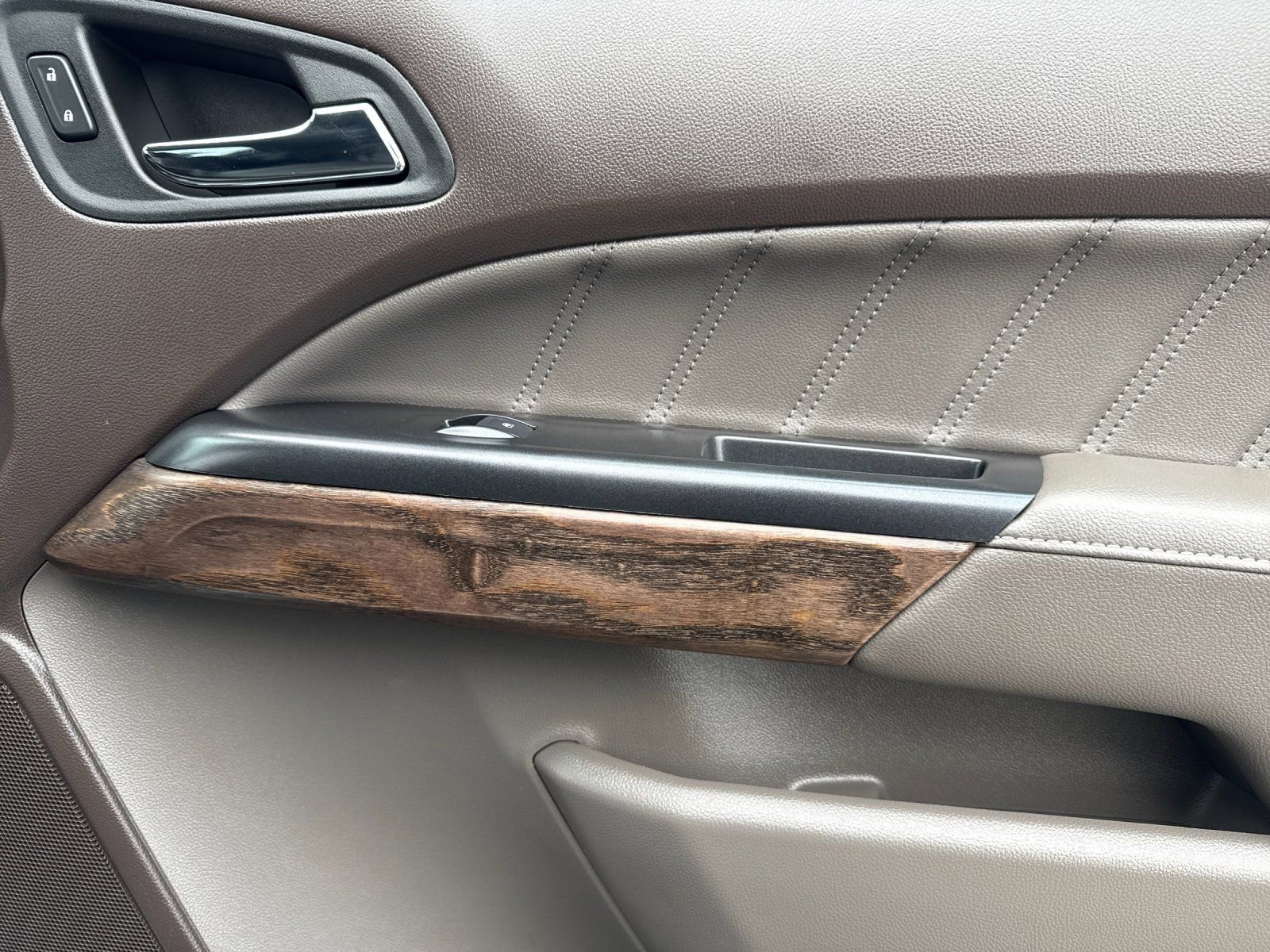 Used 2022 GMC Canyon Denali image 17