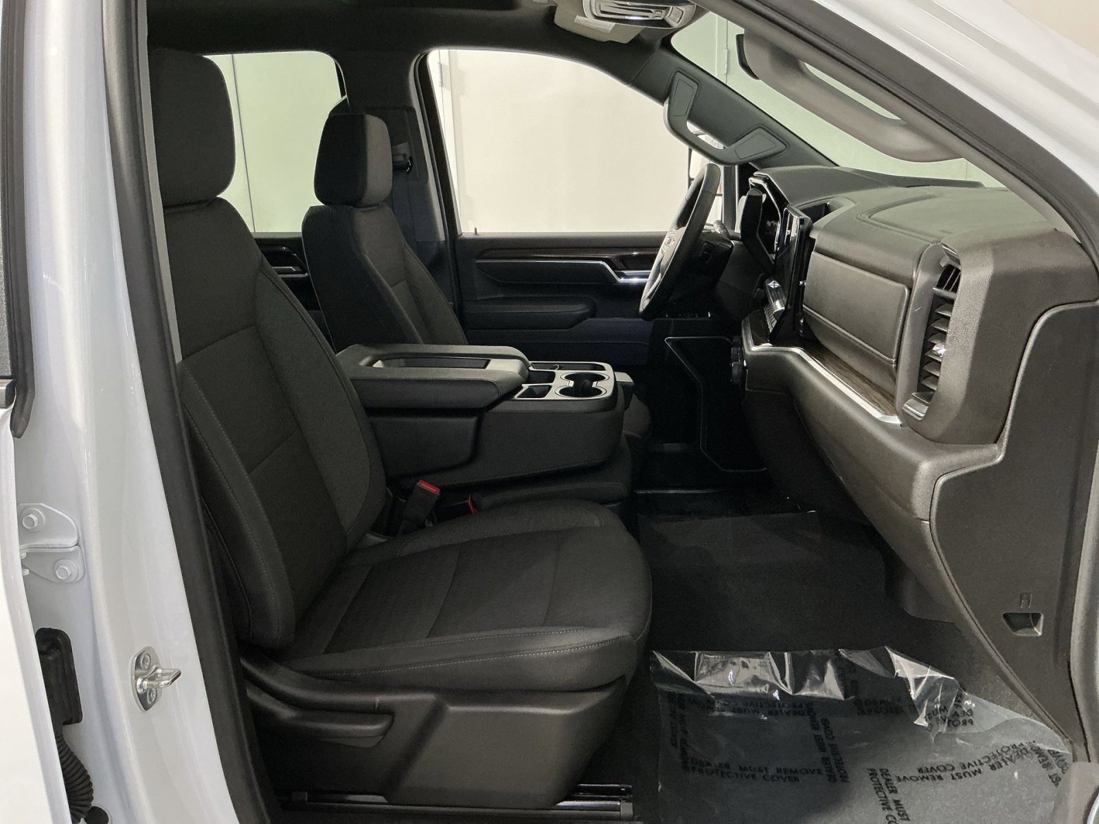 Used 2025 Chevrolet Silverado 2500 LT AWD/4WD image 32
