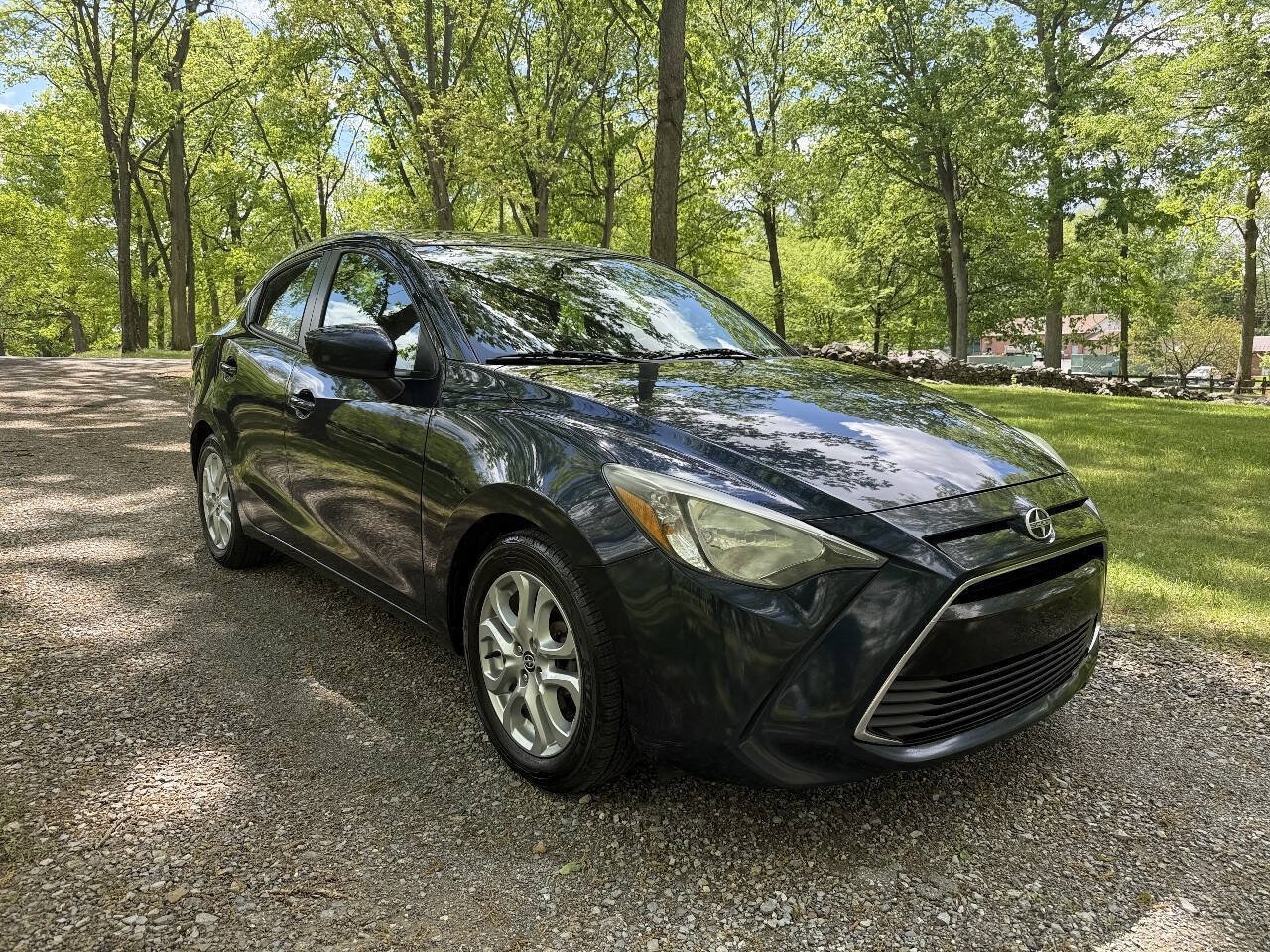 Used 2016 Scion iA FWD image 6