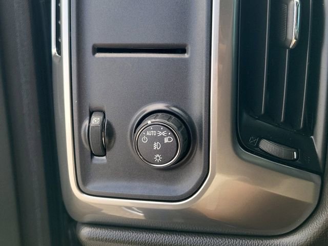 Used 2018 Chevrolet Silverado 1500 LT w/ All Star Edition image 18