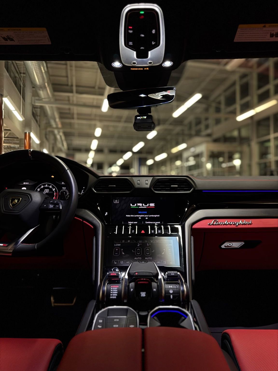 Used 2022 Lamborghini Urus image 21