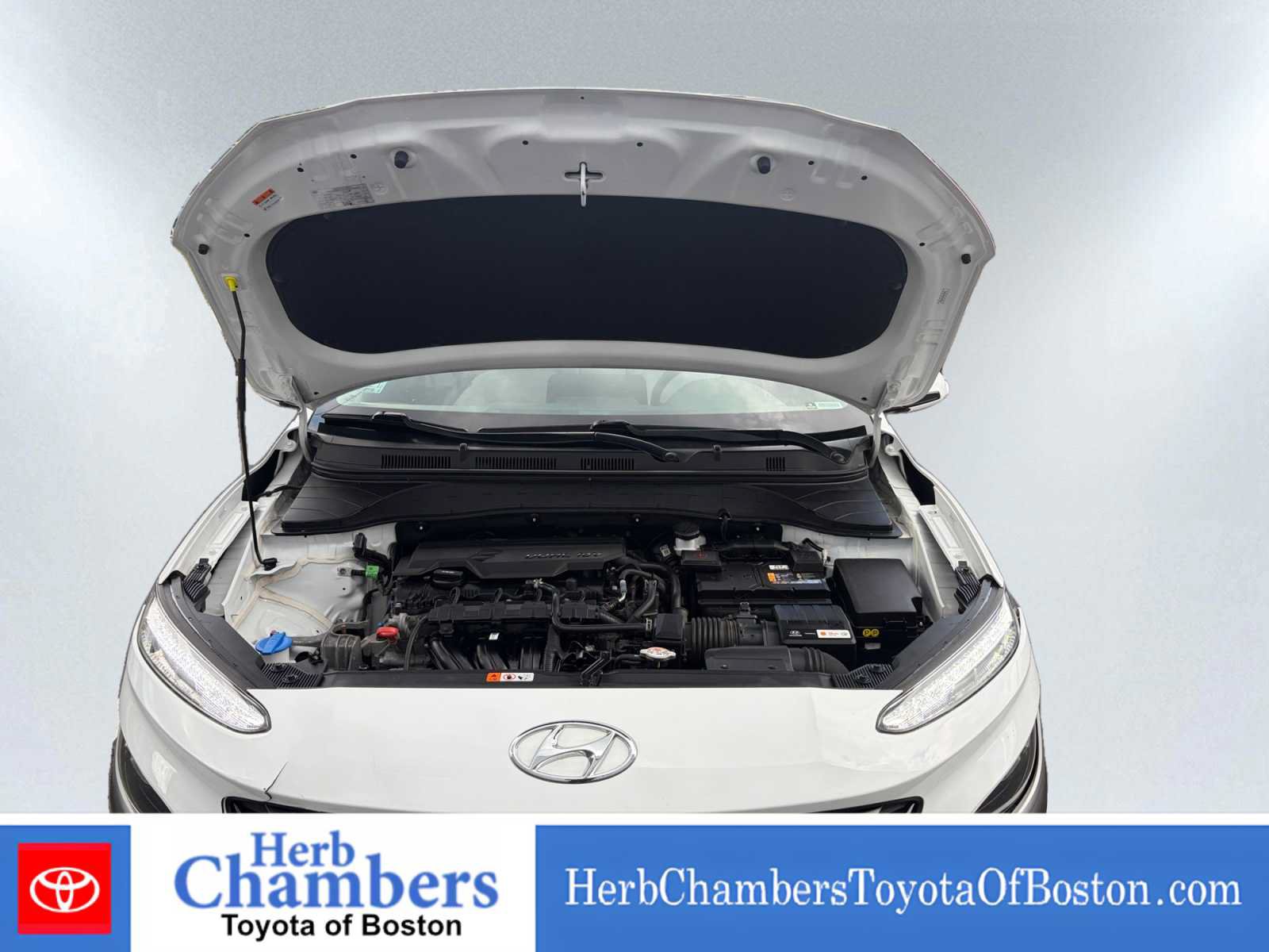 Used 2023 Hyundai Kona SEL AWD/4WD image 12