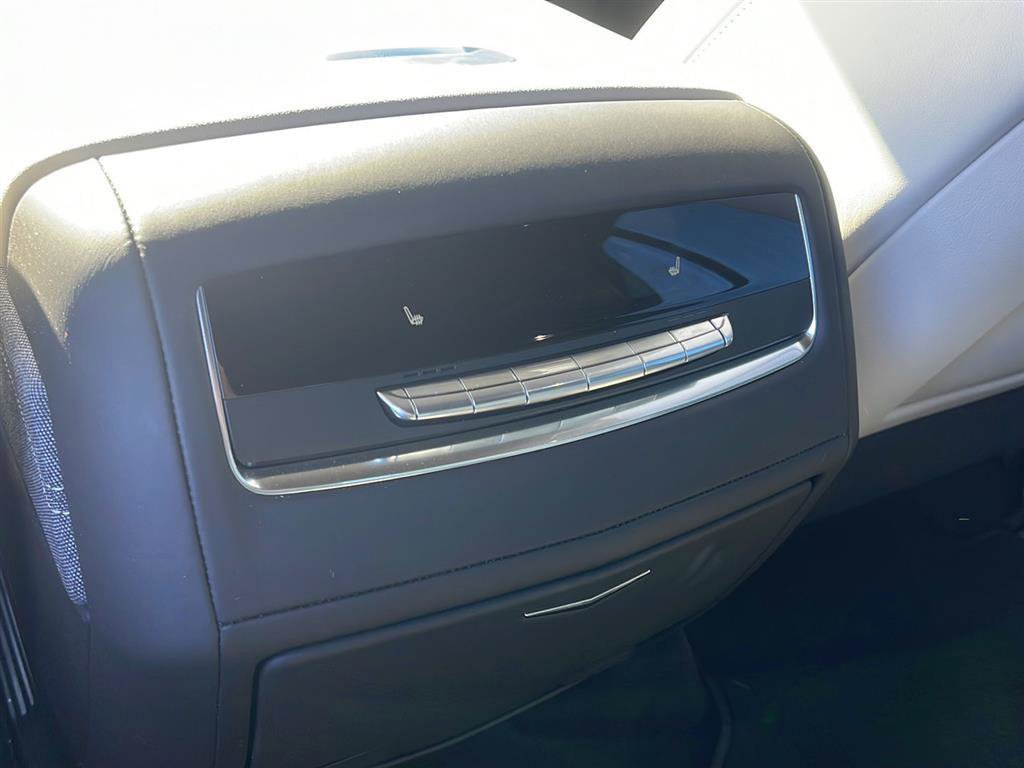 Used 2025 Cadillac Escalade V image 28