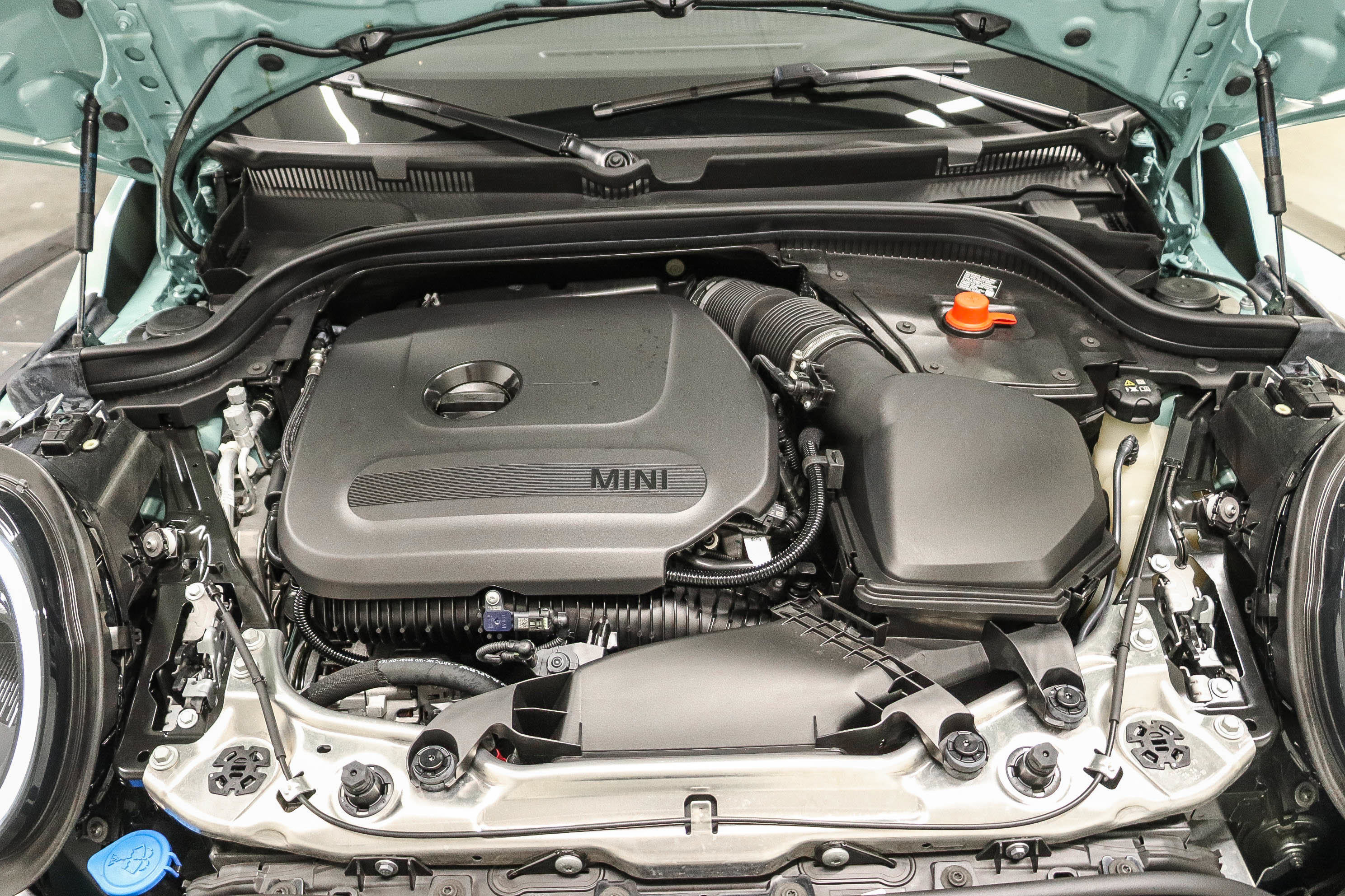 Certified 2025 MINI Cooper S FWD image 27