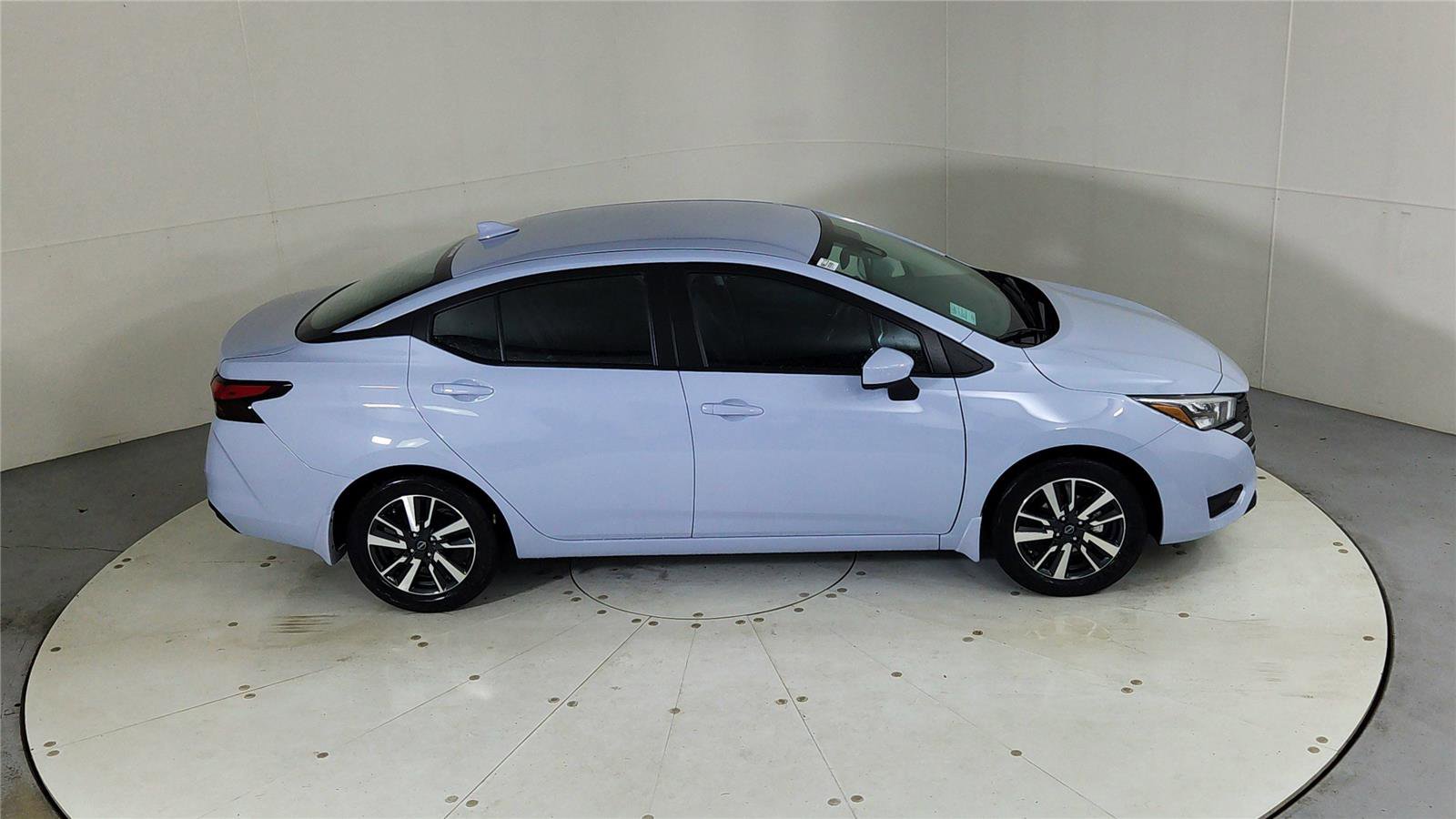 New 2025 Nissan Versa SV w/ Trunk Package image 41