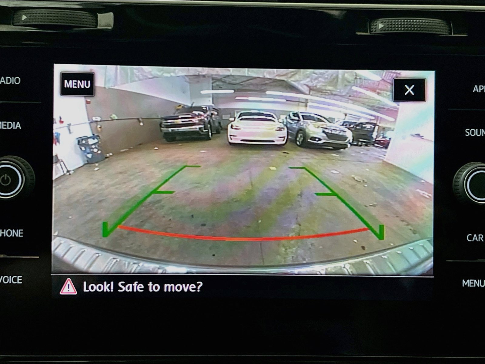 Used 2019 Volkswagen GTI SE w/ SE Experience Package FWD image 9