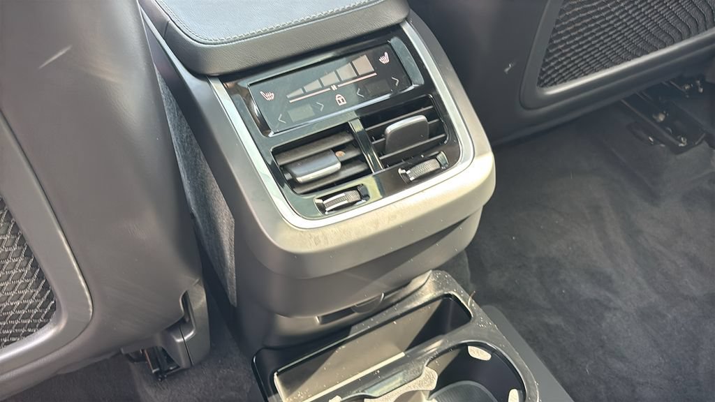 Certified 2024 Volvo XC90 B6 Ultimate AWD/4WD image 9