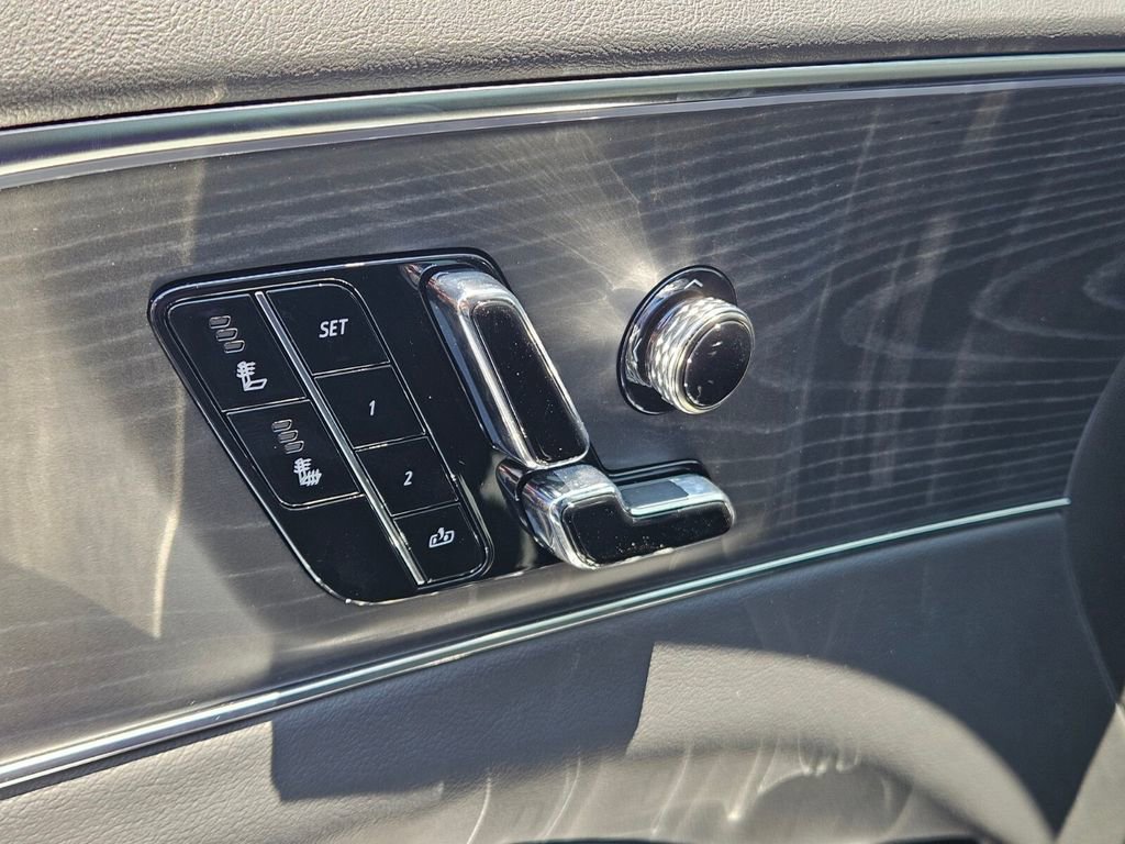 New 2025 Cadillac Lyriq Luxury w/ LPO, Floor Liner Package image 17