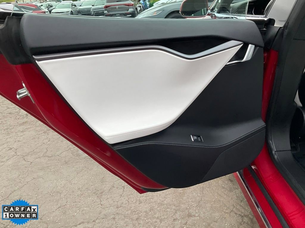 Used 2020 Tesla Model S Performance image 32