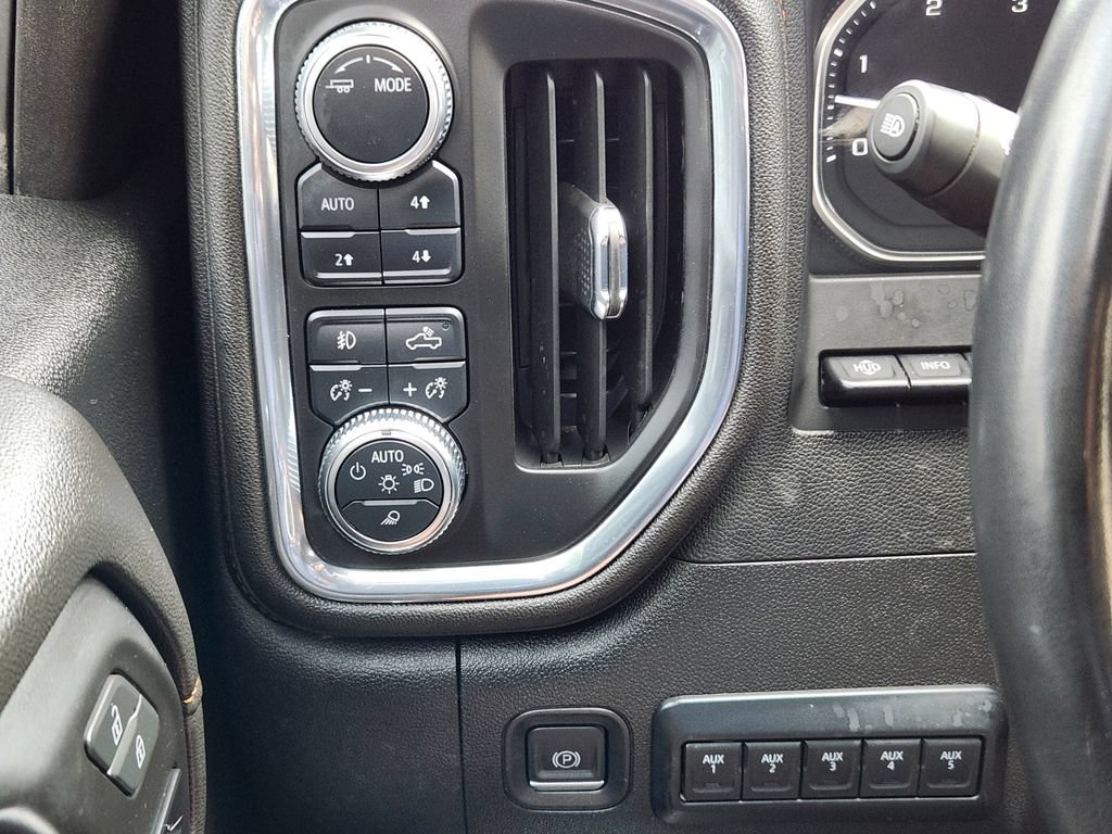 Used 2023 GMC Sierra 3500 AT4 w/ AT4 Premium Plus Package AWD/4WD image 31