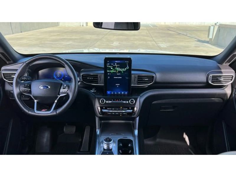Used 2020 Ford Explorer ST w/ Premium Technology Package image 35
