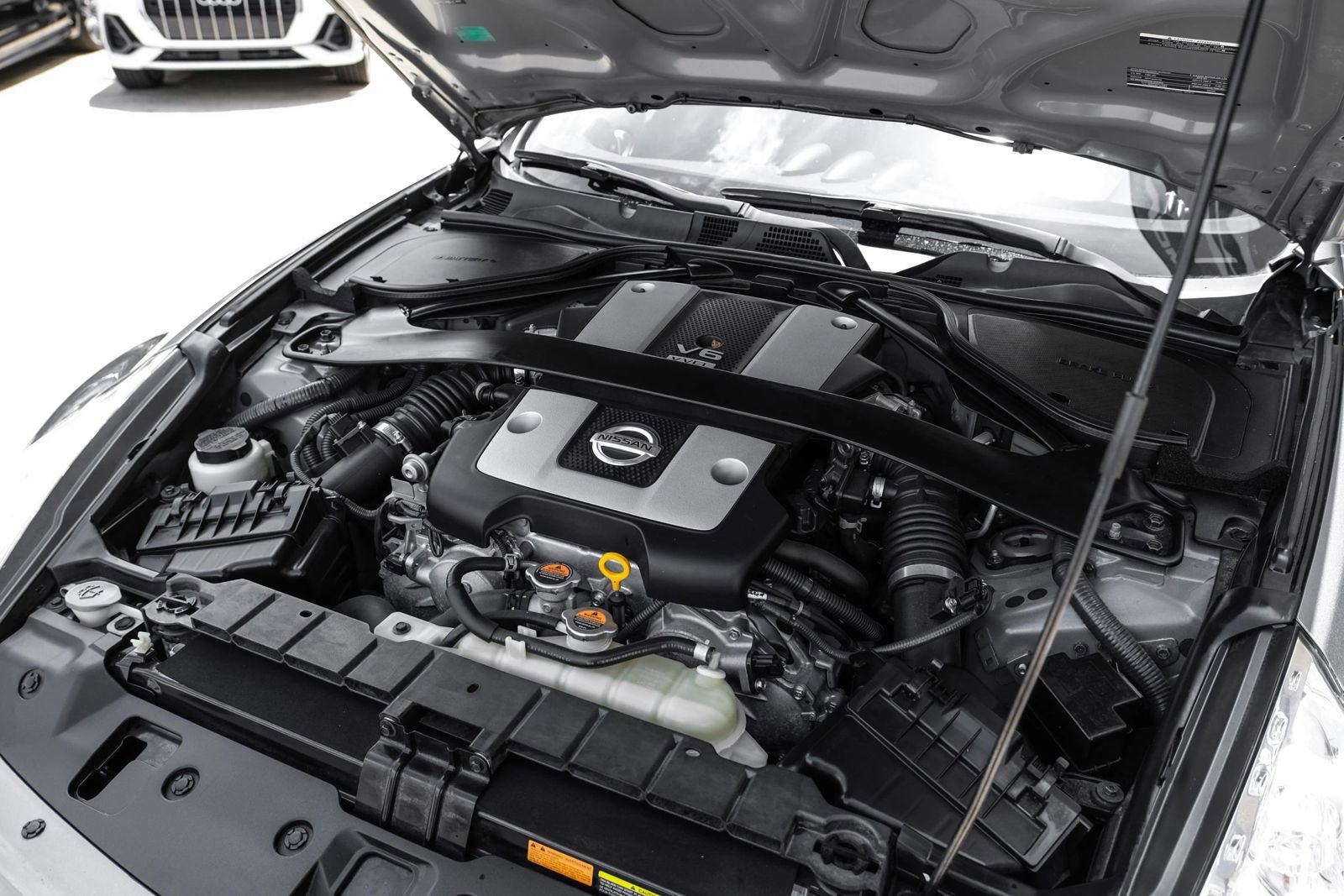 Used 2016 Nissan 370Z Coupe RWD image 41
