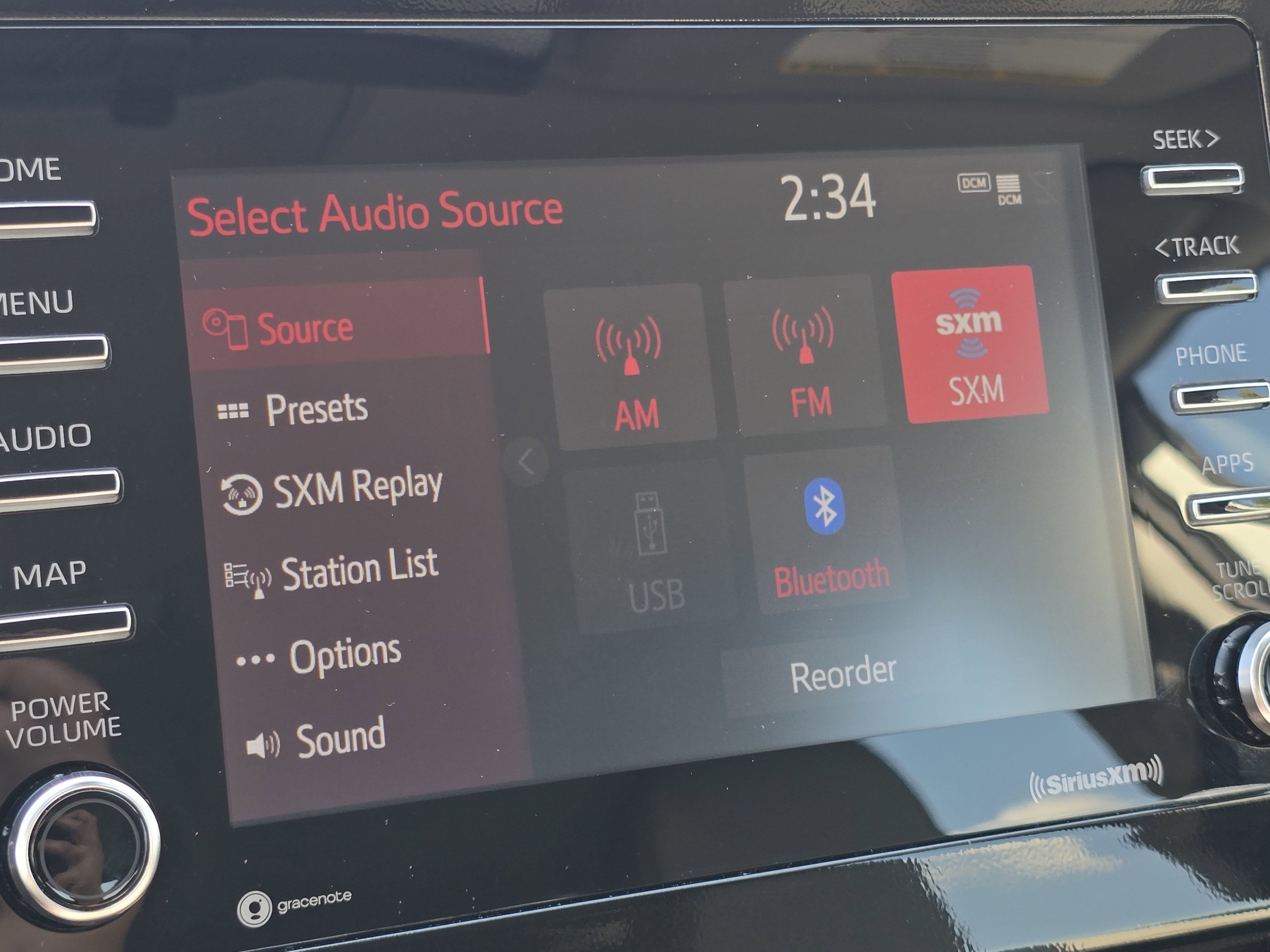 Used 2023 Toyota Camry SE image 7