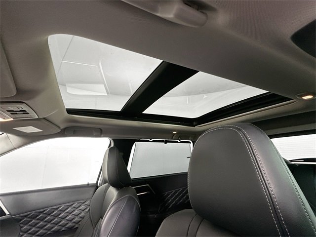 Used 2023 Mitsubishi Outlander SEL image 19