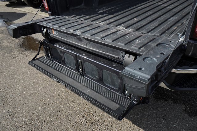 Used 2023 GMC Sierra 1500 SLE image 15