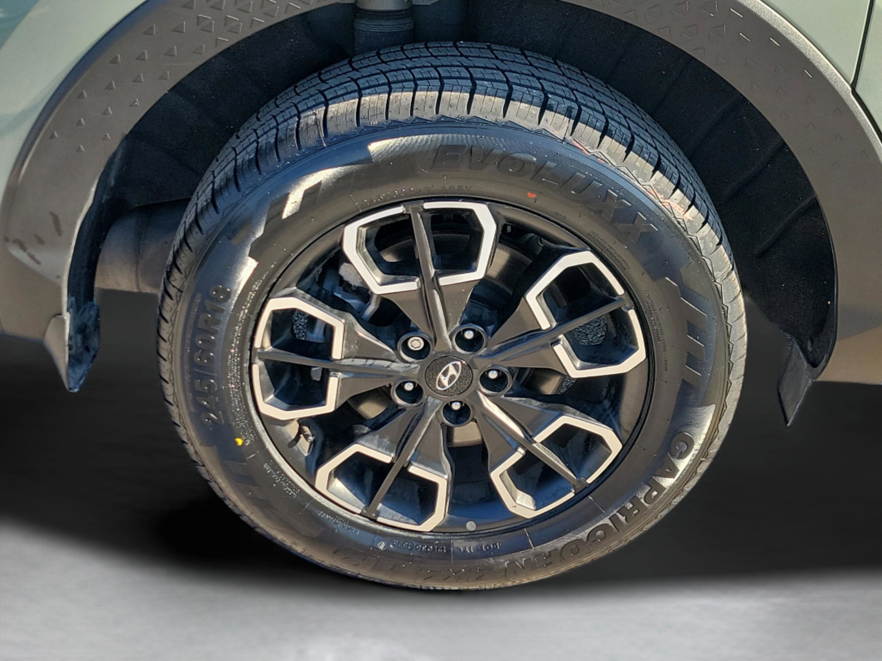 Certified 2024 Hyundai Santa Cruz SEL image 5