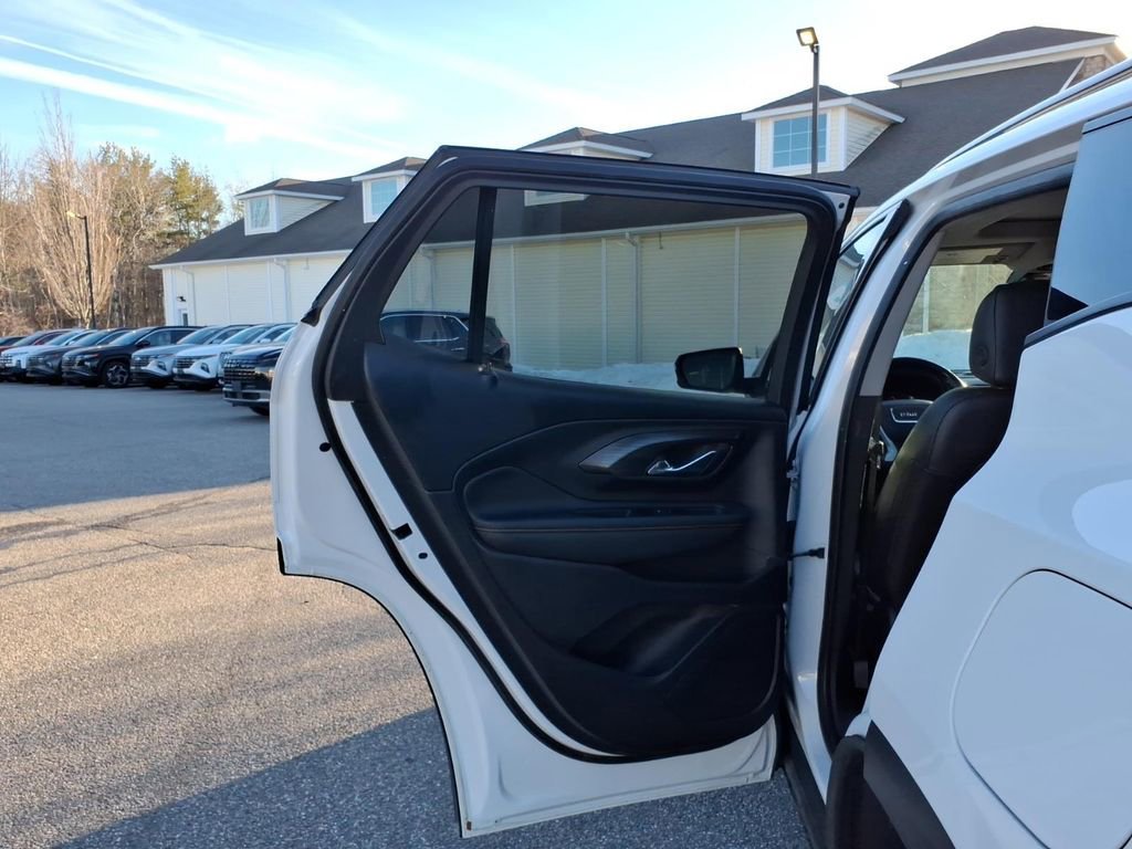 Used 2020 GMC Terrain SLT w/ Preferred Package image 13