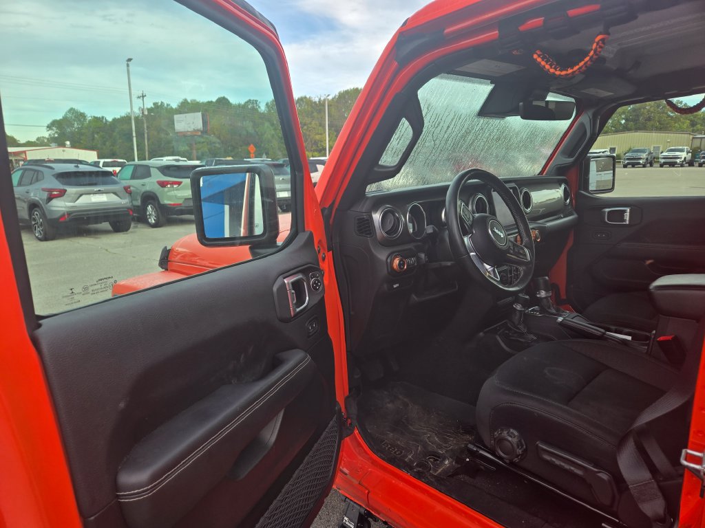 Used 2020 Jeep Gladiator Overland AWD/4WD image 6