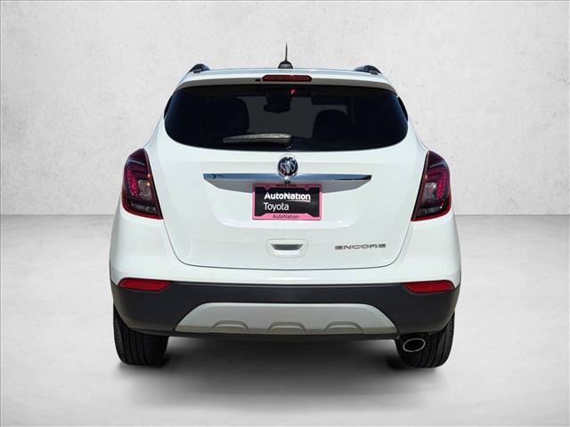 Used 2022 Buick Encore Preferred w/ Safety Package FWD image 7