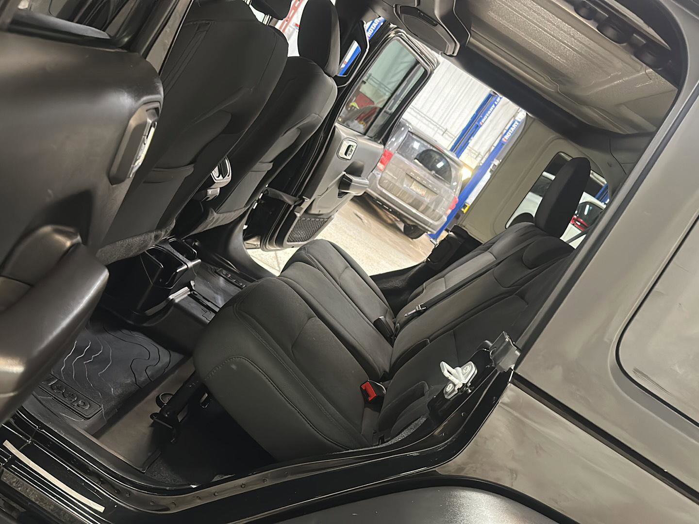 Used 2021 Jeep Wrangler Unlimited Willys image 29