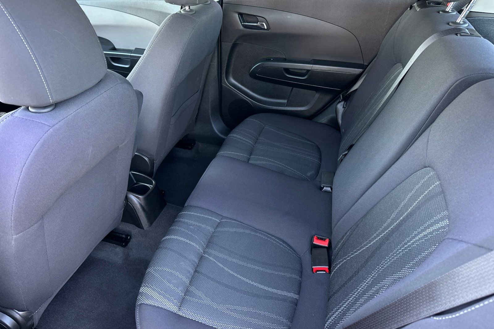 Used 2014 Chevrolet Sonic LT w/ Fun and Sun Package FWD image 12