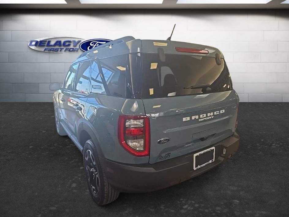 Used 2023 Ford Bronco Sport Outer Banks AWD/4WD image 4