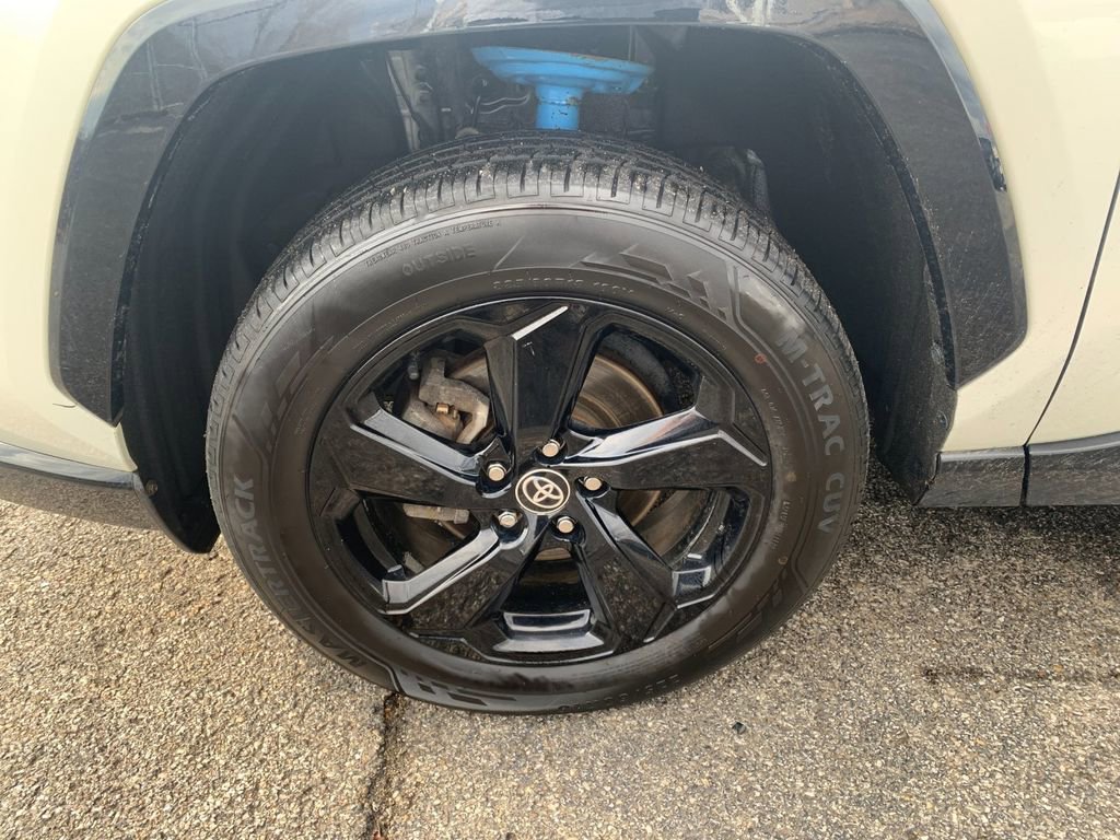 Used 2021 Toyota RAV4 XSE w/ XSE Grade Weather Package image 34